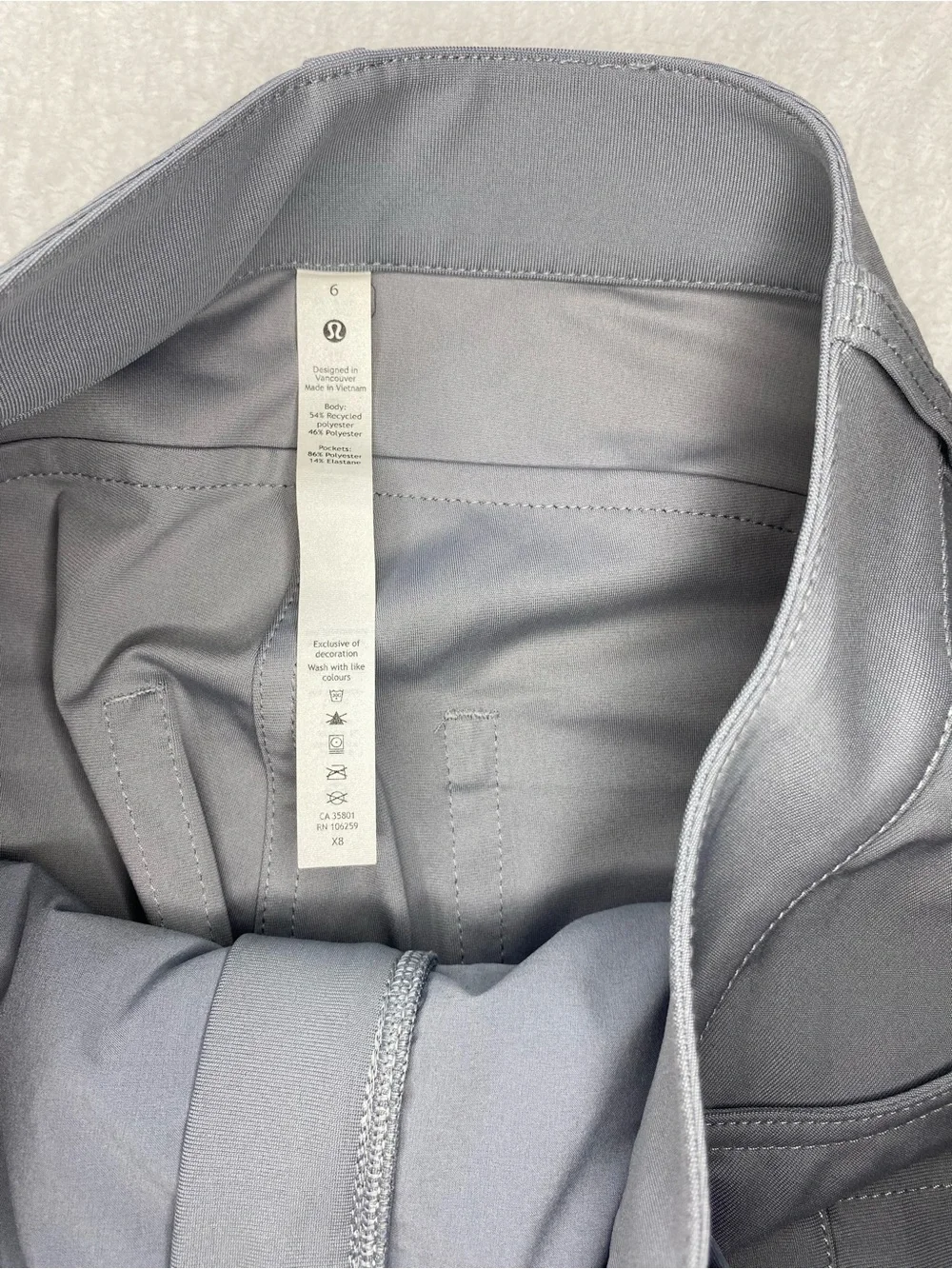 Lululemon City Sleek 5 Pocket 7/8 Pant
Rhino Grey size 6 - Picture 5 of 9